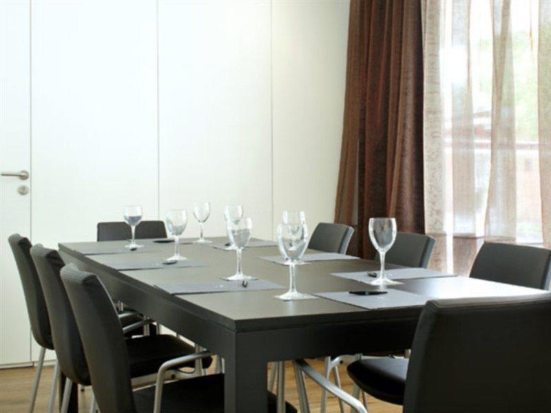 Ac Hotel Ciudad De Pamplona İş olanakları fotoğraf