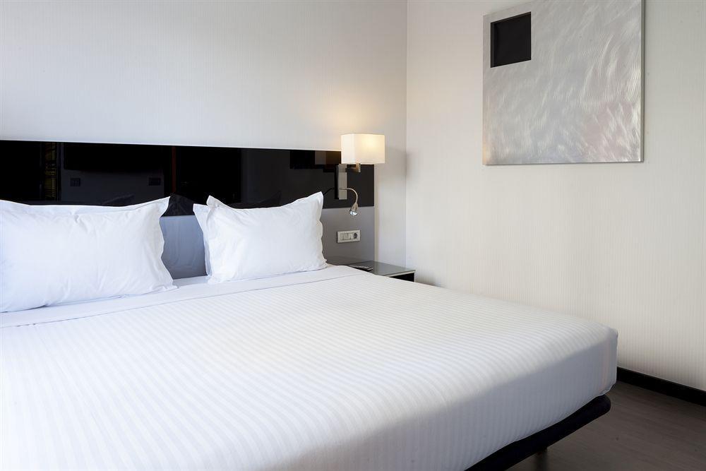 Ac Hotel Ciudad De Pamplona Dış mekan fotoğraf